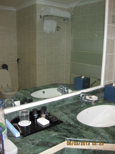 Спокойно, по-домашнему.