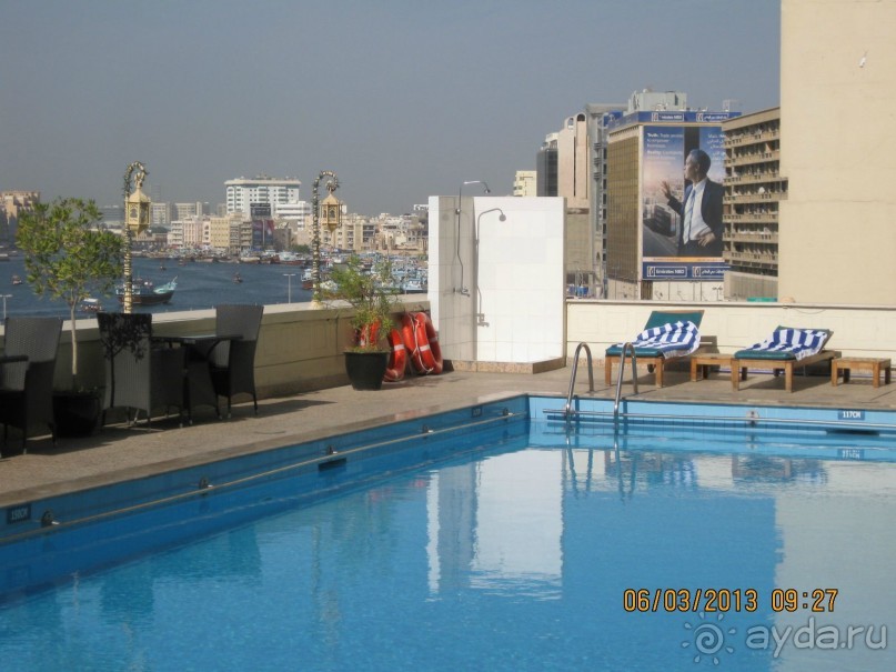 Спокойно, по-домашнему.