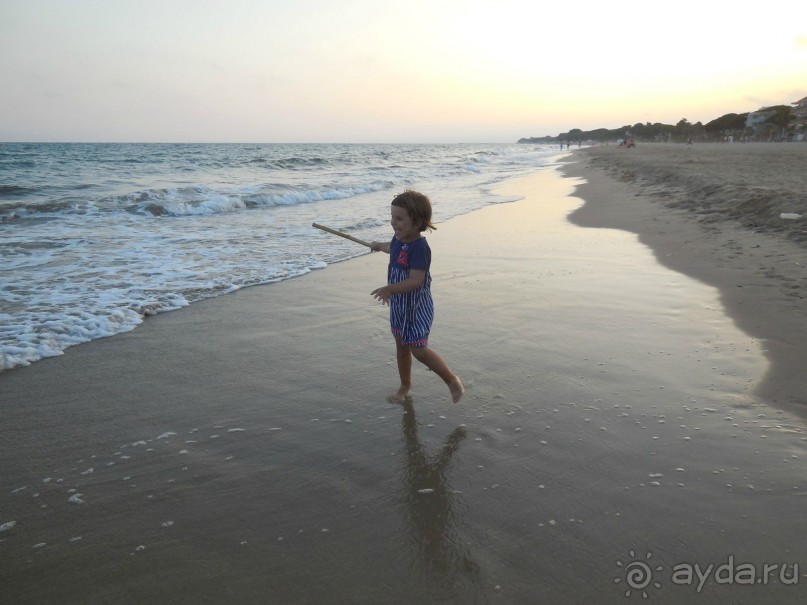 Лучшее между Салоу и Камбрильсом (Вилафортуни) Бюджетный вариант. Про два лета (2014 и 2015)