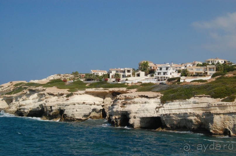 Это 3*,но очень хорошая,если не ждать сервиса 5*........то рекомендую.