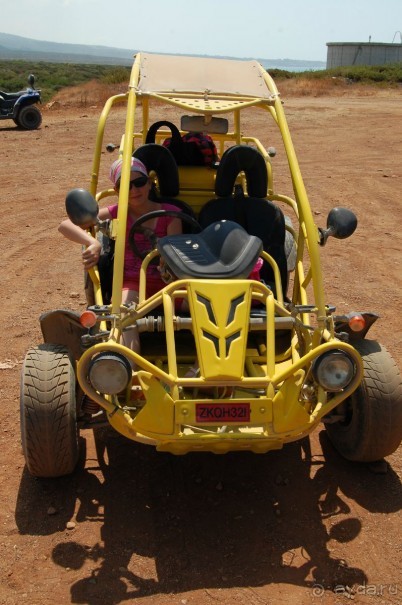 Это 3*,но очень хорошая,если не ждать сервиса 5*........то рекомендую.