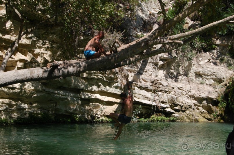 Это 3*,но очень хорошая,если не ждать сервиса 5*........то рекомендую.