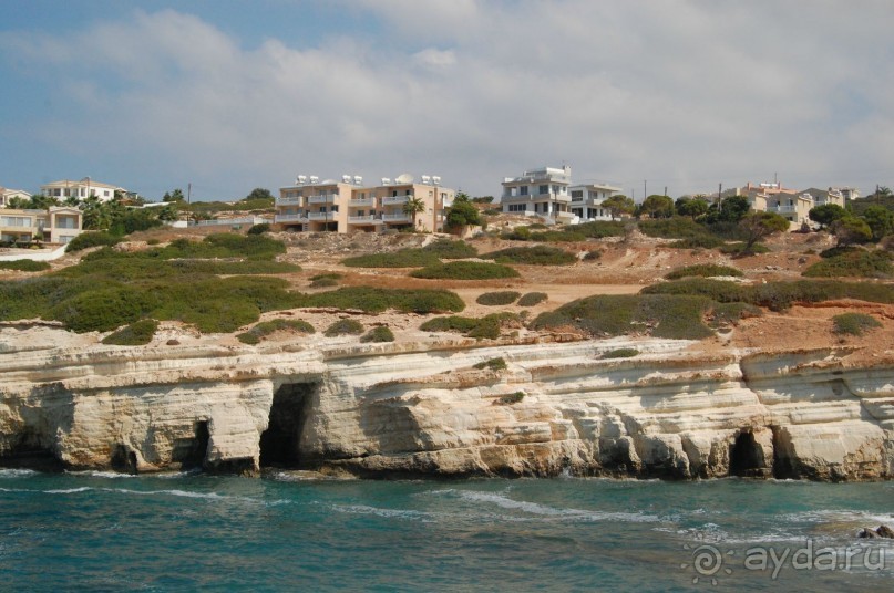 Это 3*,но очень хорошая,если не ждать сервиса 5*........то рекомендую.