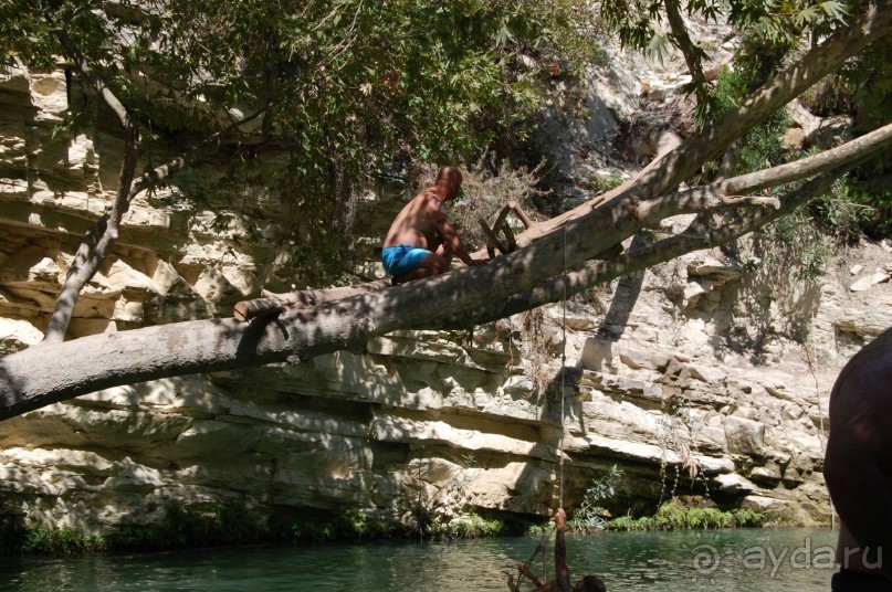 Это 3*,но очень хорошая,если не ждать сервиса 5*........то рекомендую.