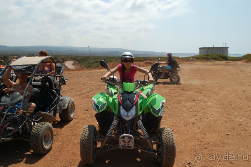 Это 3*,но очень хорошая,если не ждать сервиса 5*........то рекомендую.