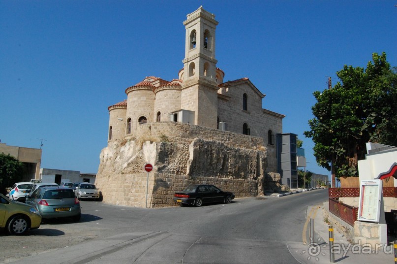 Это 3*,но очень хорошая,если не ждать сервиса 5*........то рекомендую.