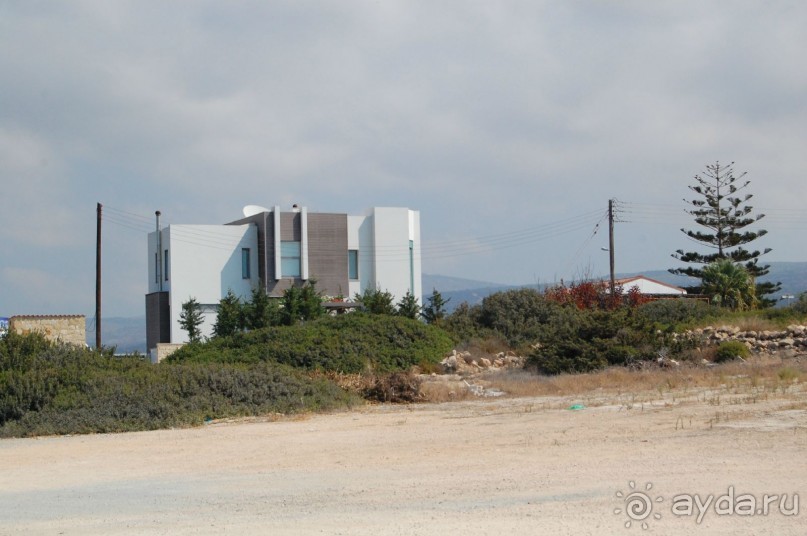 Это 3*,но очень хорошая,если не ждать сервиса 5*........то рекомендую.