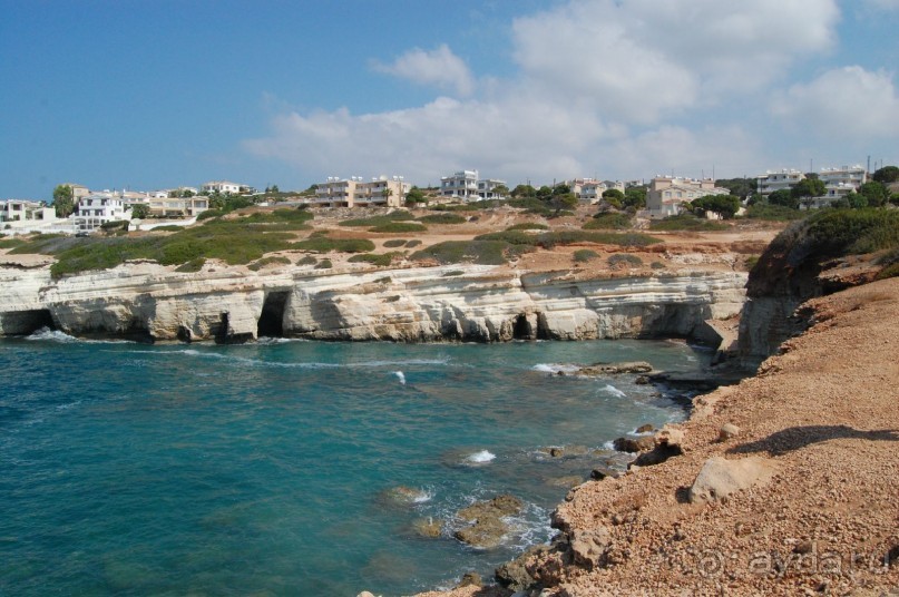 Это 3*,но очень хорошая,если не ждать сервиса 5*........то рекомендую.