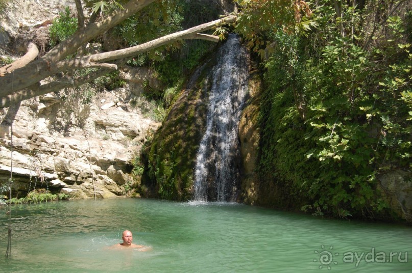 Это 3*,но очень хорошая,если не ждать сервиса 5*........то рекомендую.