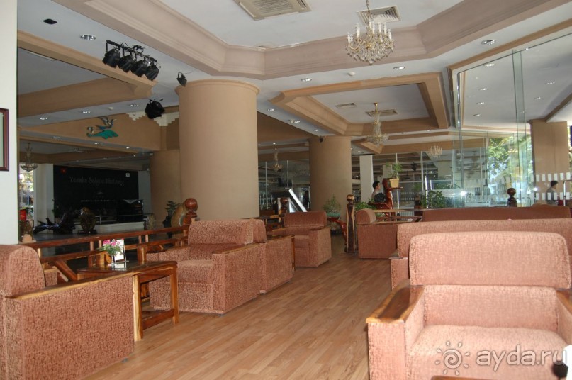 Старой доброй Ясаке,"наступают на пятки" современные отели.