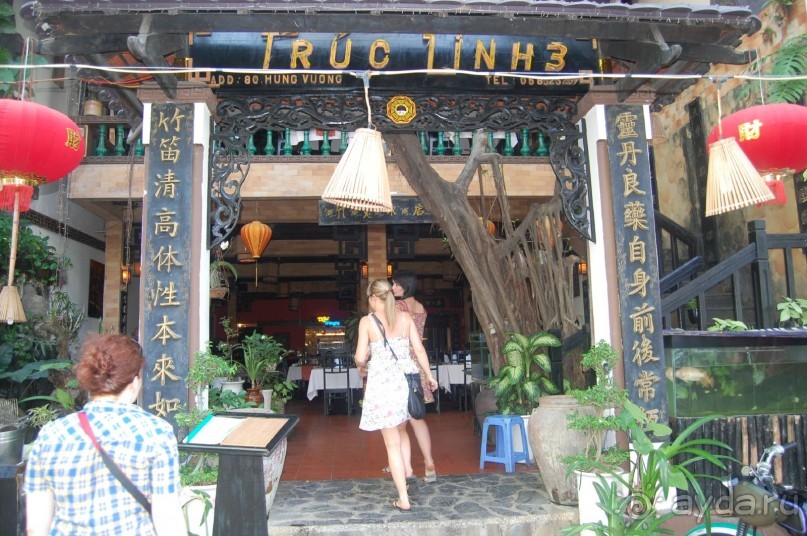 Старой доброй Ясаке,"наступают на пятки" современные отели.