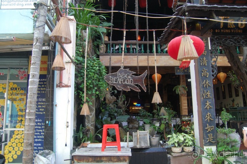 Старой доброй Ясаке,"наступают на пятки" современные отели.