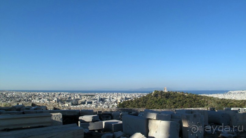 Вид с Акрополя на Афины в сторону моря. 