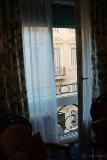 Прекрасный отель для компании, которая хочет побывать в других городах на Лазурном побережье