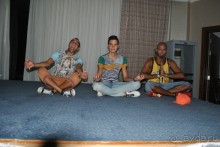 СУПЕР ОТЕЛЬЧИК С ДРУЗЬЯМИ ТОЛЬКО СЮДА)))))))))))