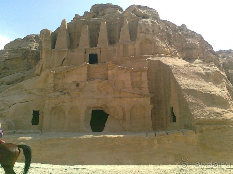 ПЕТРА    " MEMENTO MORTIS"