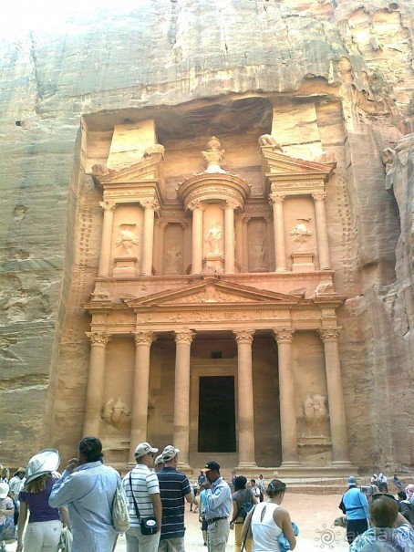 ПЕТРА    " MEMENTO MORTIS"