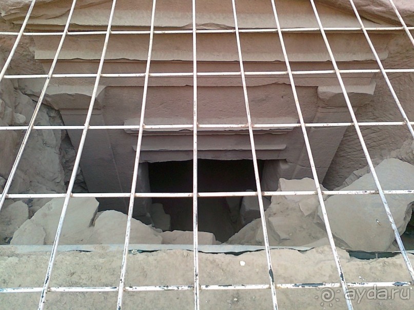 ПЕТРА    " MEMENTO MORTIS"