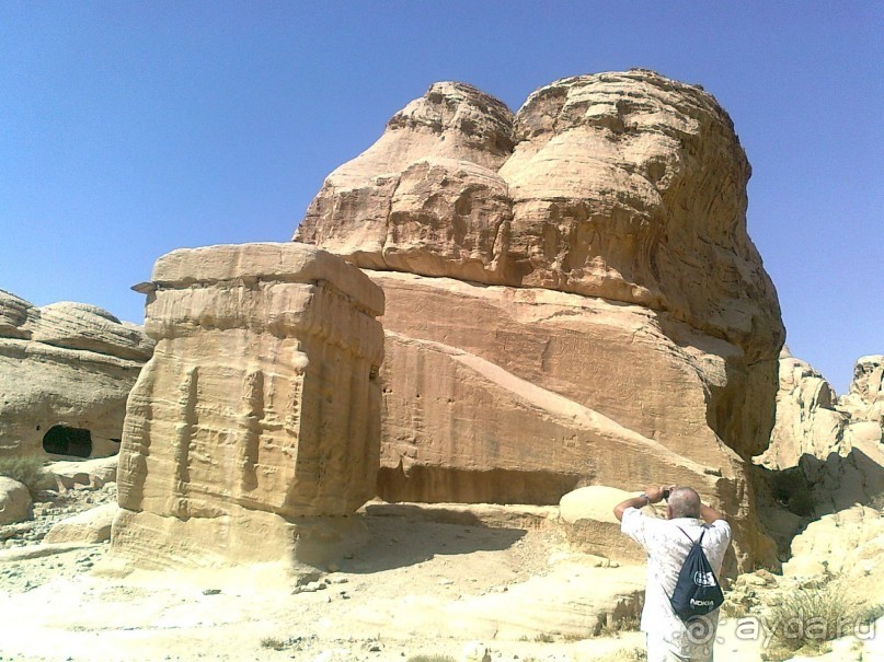 ПЕТРА    " MEMENTO MORTIS"