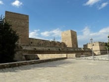 Замок в Бари!