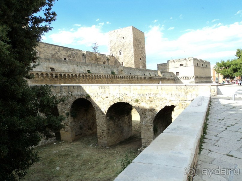 Замок в Бари!