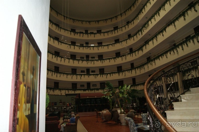 Более чем достойный, не "русский"