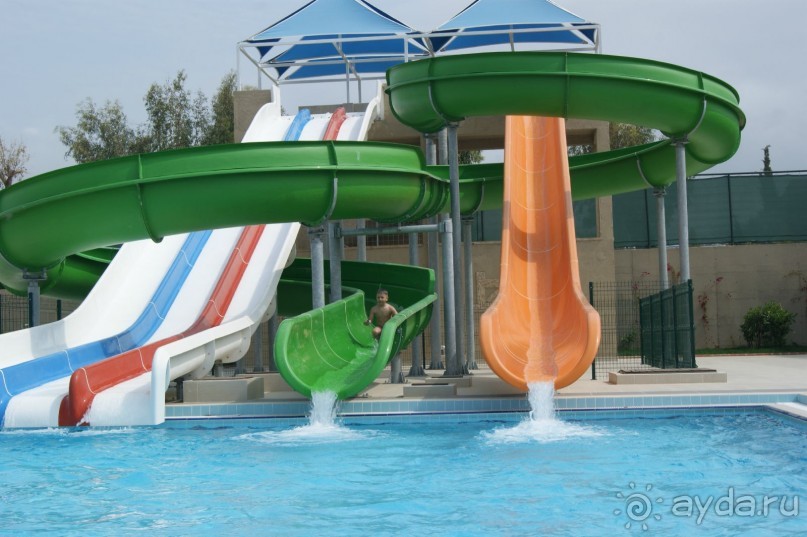 Более чем достойный, не "русский"