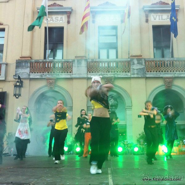 INTERNATIONAL DANCE GAMES