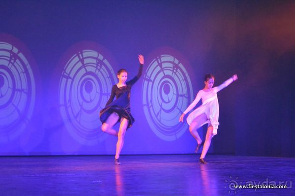 INTERNATIONAL DANCE GAMES