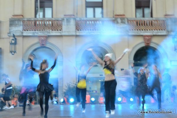 INTERNATIONAL DANCE GAMES