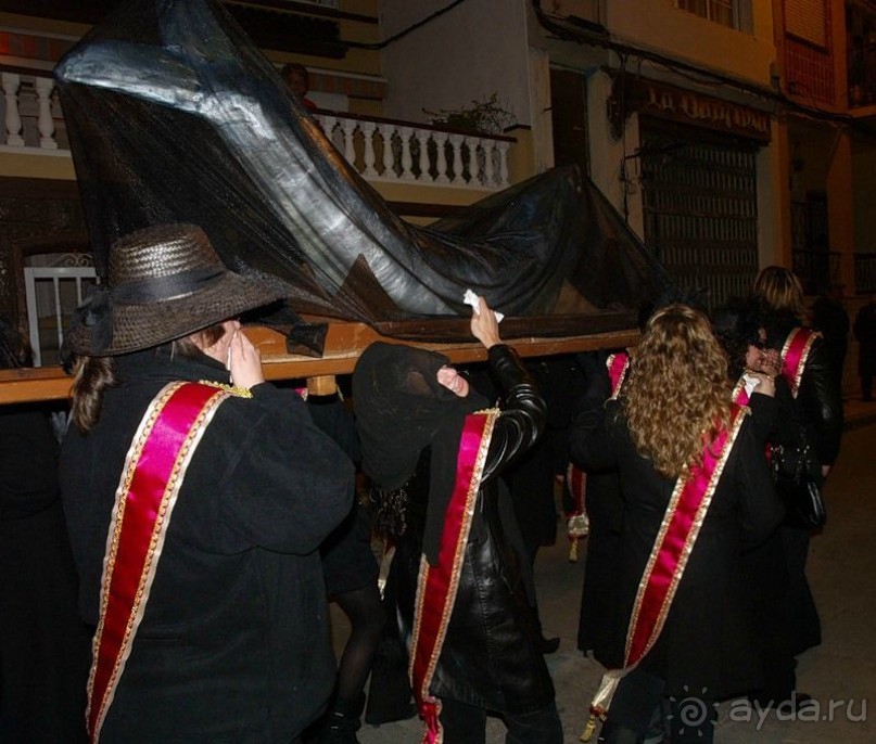 Похороны сардины. El Entierro de la Sardina