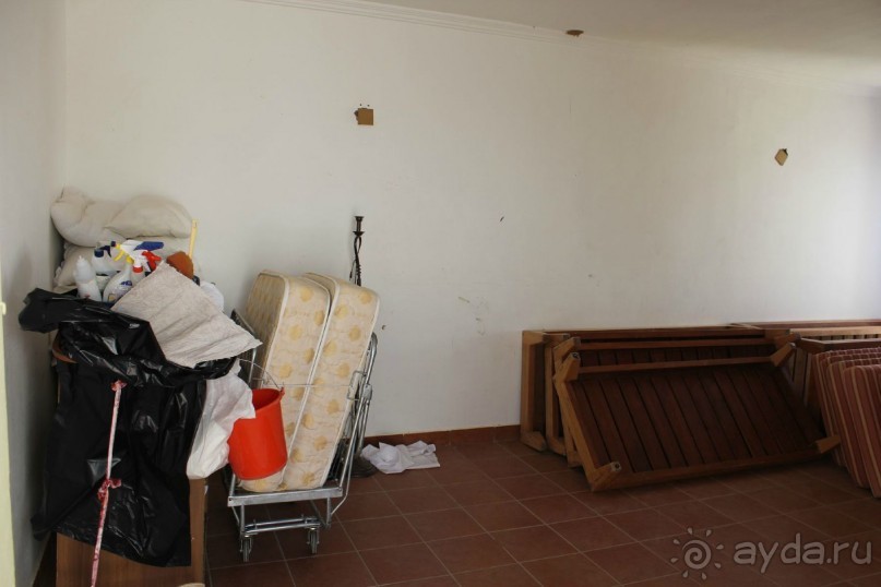 Грязь, очеререди, хамство и еще раз грязь ждет вас в это отеле