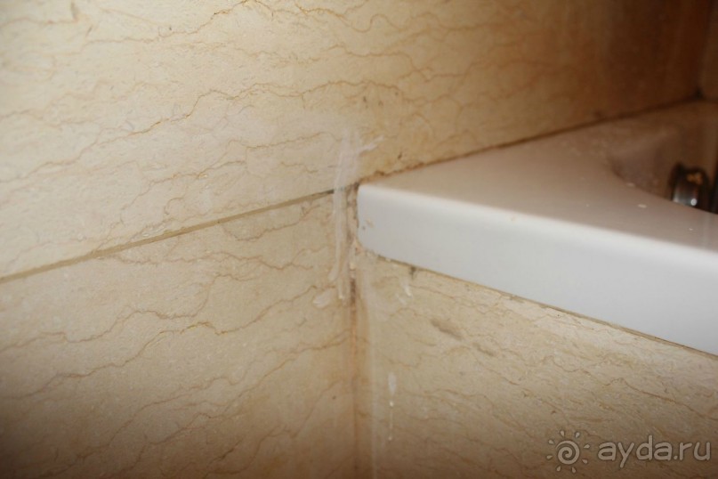 Грязь, очеререди, хамство и еще раз грязь ждет вас в это отеле