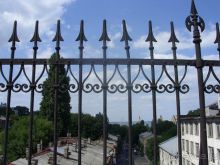 По Строгановскому мосту