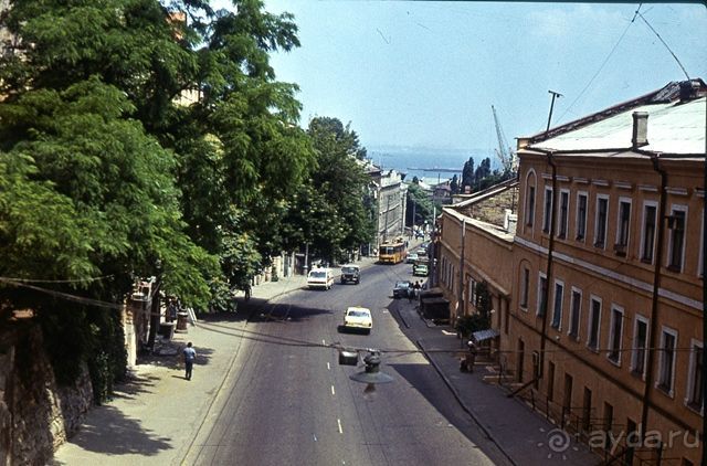 По Строгановскому мосту
