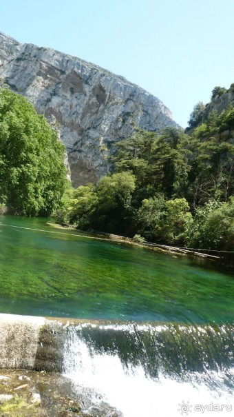 Альбом рассказа "Воклюз (карстовый) пещера -источник , крупнейший в Европе !"