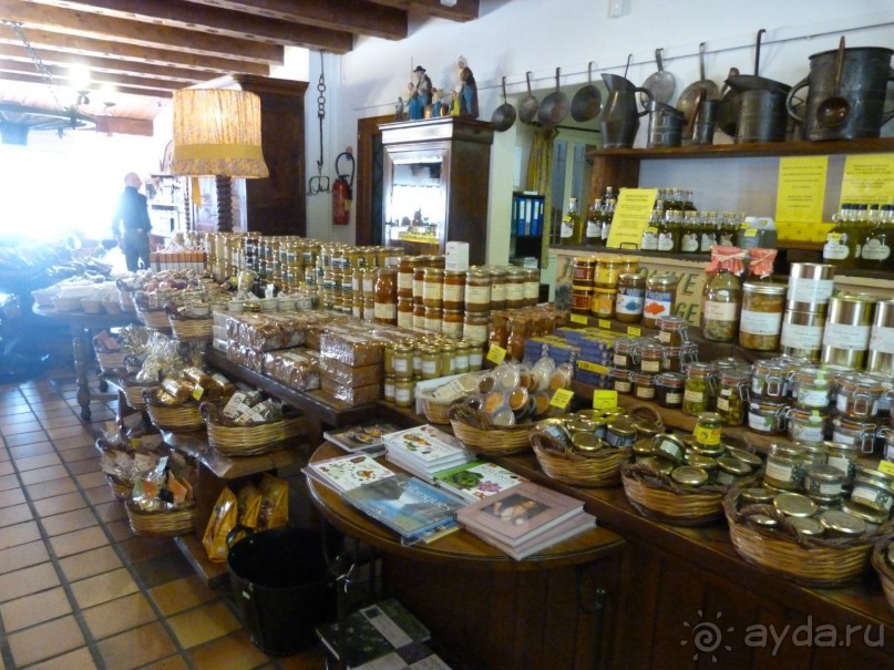  « Уникальный  калейдоскоп  путешествий  на  Юге     Франции » 