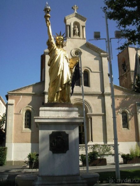  « Уникальный  калейдоскоп  путешествий  на  Юге     Франции » 