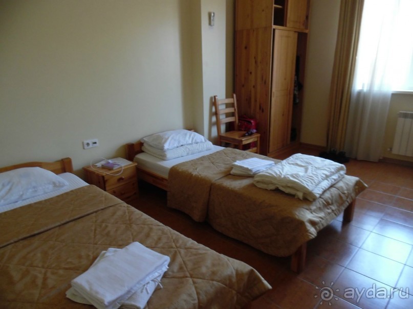 Спокойный отель на берегу моря.