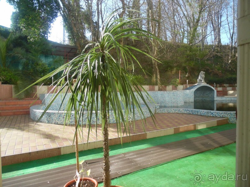 Спокойный отель на берегу моря.