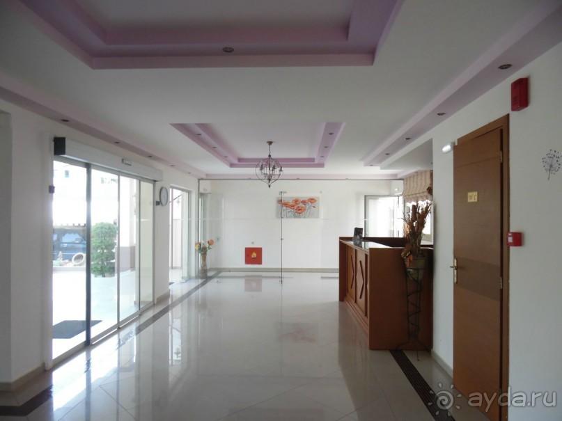 Nostos переводится как ностальгия.