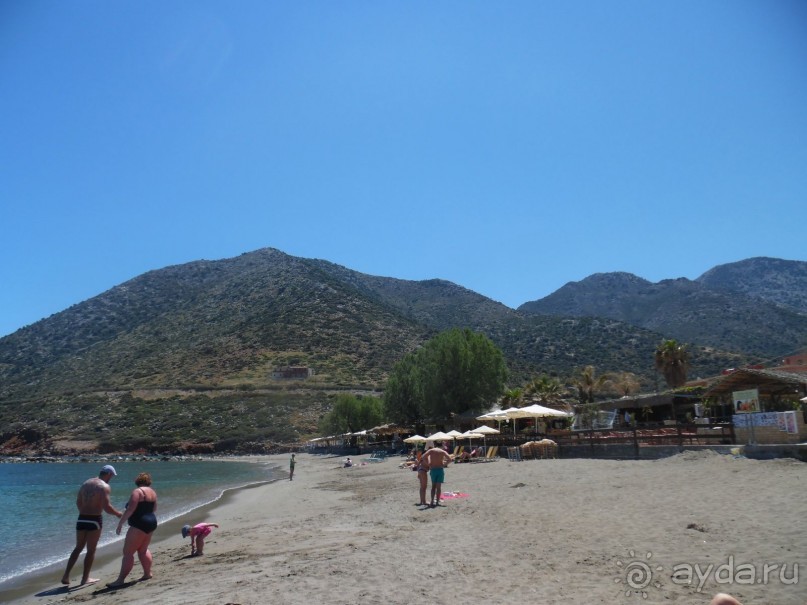 Nostos переводится как ностальгия.