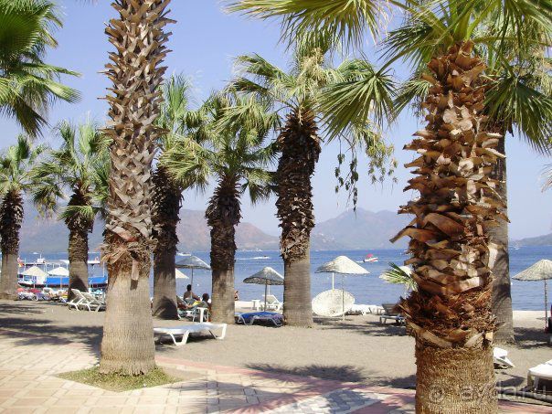 Набержная Мармариса