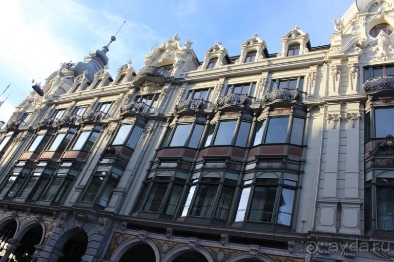 Посмотрите, как красиво! С кружевными балкончиками!