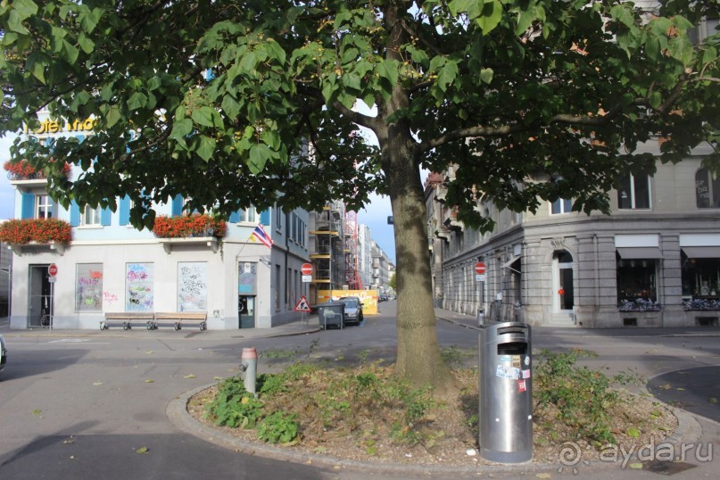 А это урна для мусора.