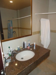 Хороший отель с хромающим сервисом