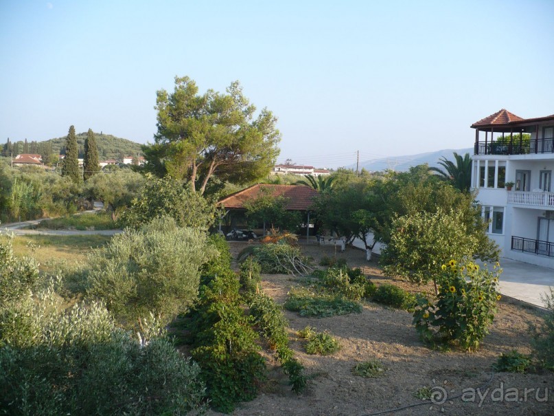 Вид с балкона, справа