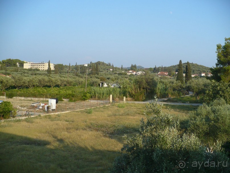 Вид с балкона справа