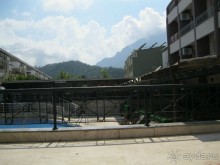 приличный бюджетный вариант