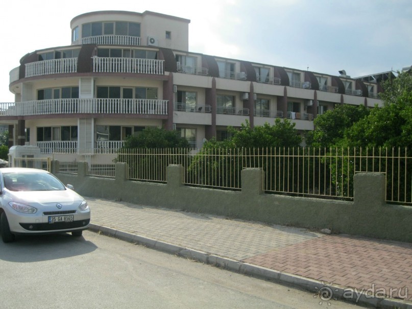 приличный бюджетный вариант